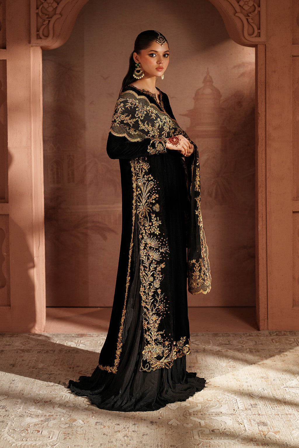 Iznik – Velvet Collection
