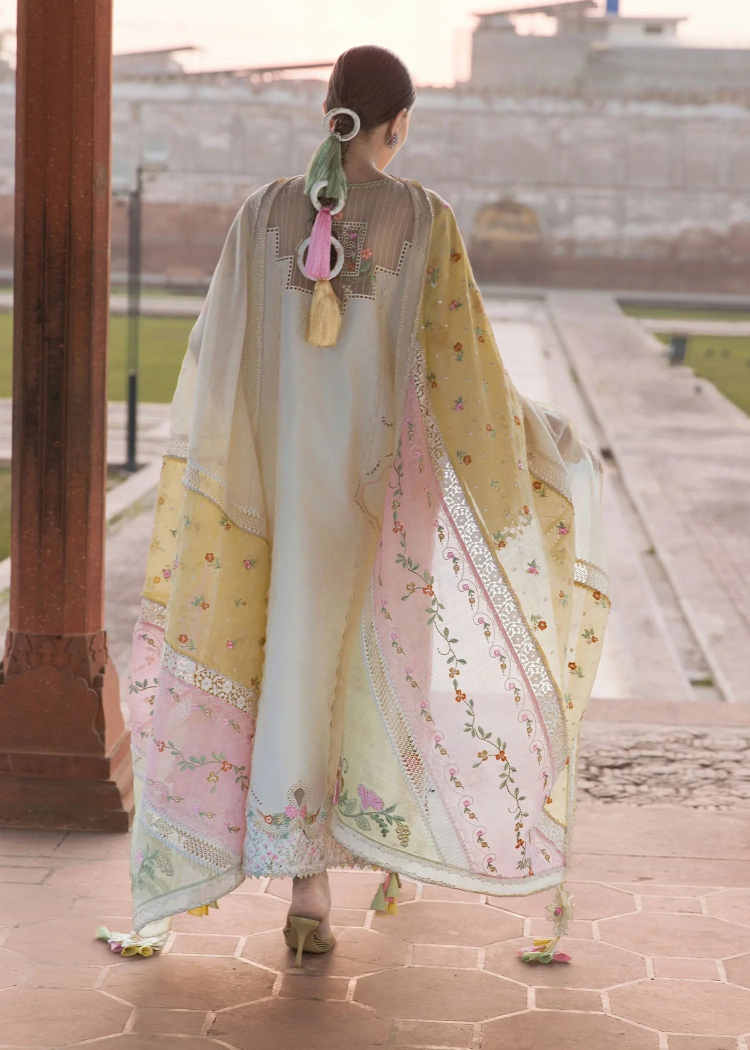 03-Piece Chikankari Embroidered Lawn Suit With Net Dupatta | Ready To Wear