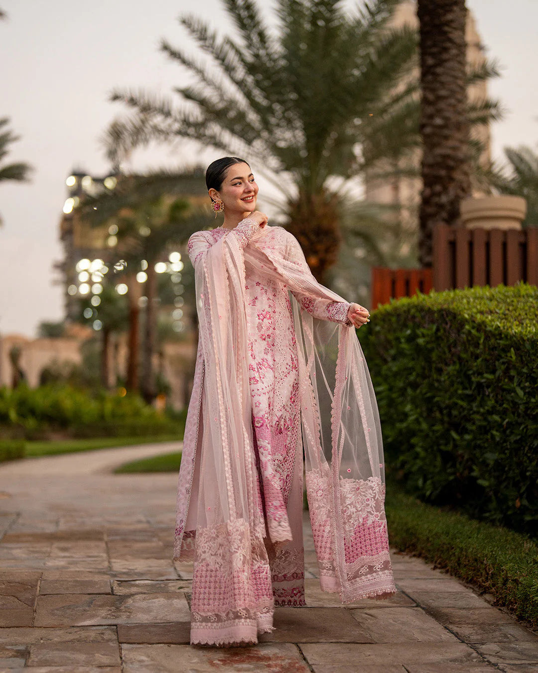 03-Piece Printed Lawn Suit With Organza Dupatta | Ready To Wear