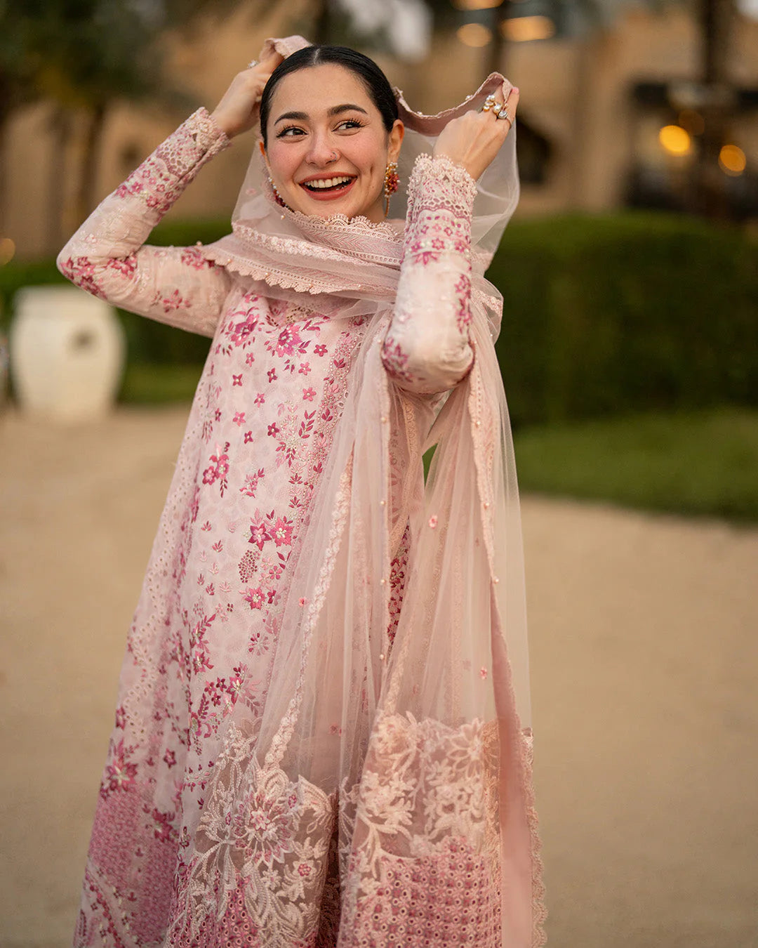 03-Piece Printed Lawn Suit With Organza Dupatta | Ready To Wear