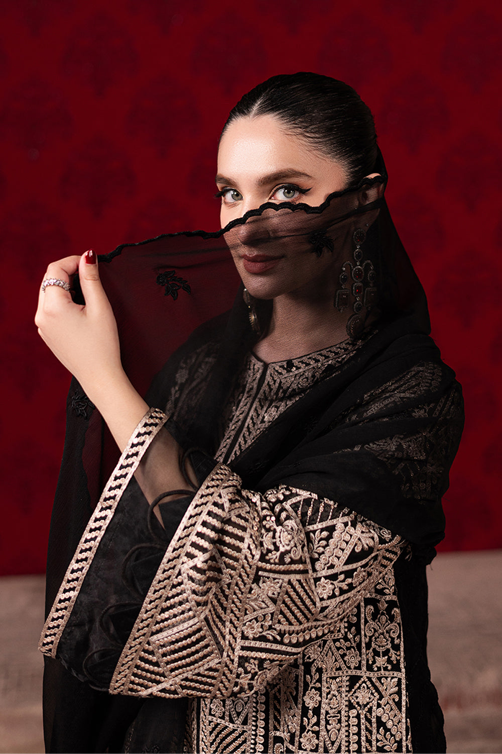 03-Piece Chiffon Suit With Thread Embroidery | Ready To Wear