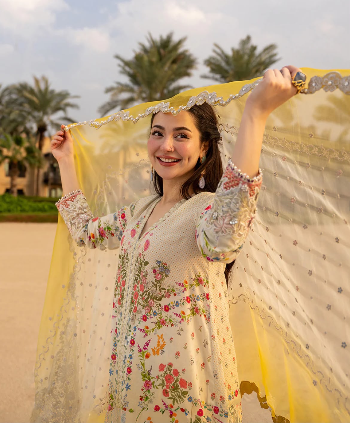 03-Piece Printed Lawn Suit With Organza Dupatta | Ready To Wear