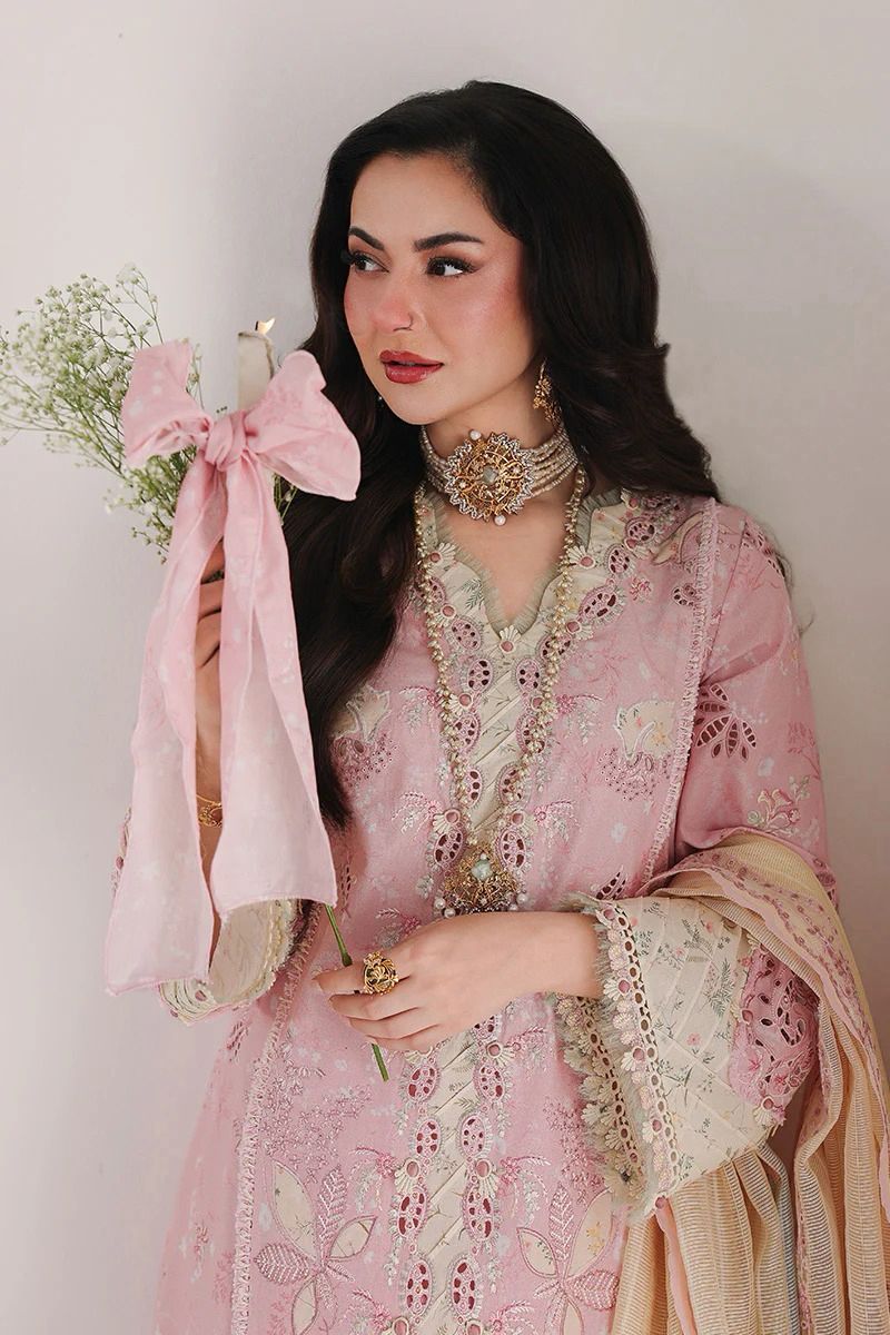 03-Piece Embroidered Lawn Suit WIth Jacquard Dupatta | Ready To Wear