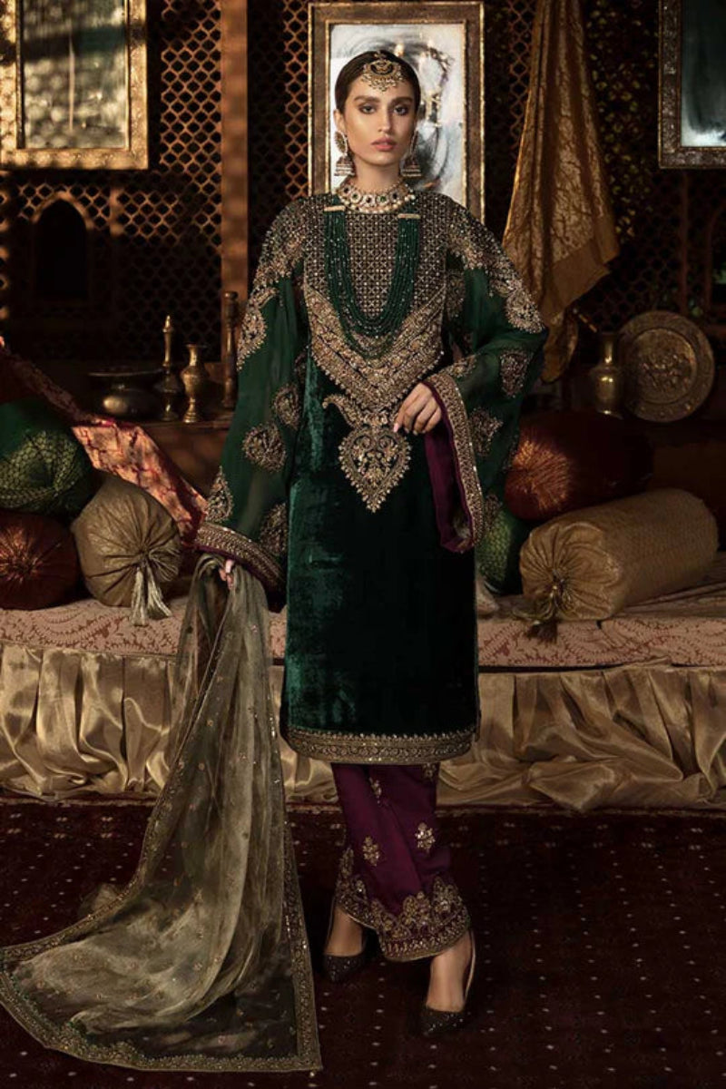 3 Piece Stitched Valvet Drees
