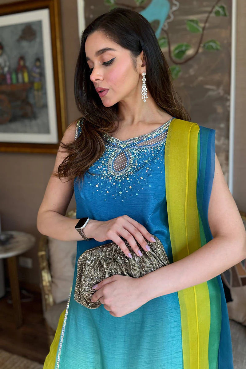 03-Piece Printed Lawn Suit With Chiffon Dupatta | Ready To Wear