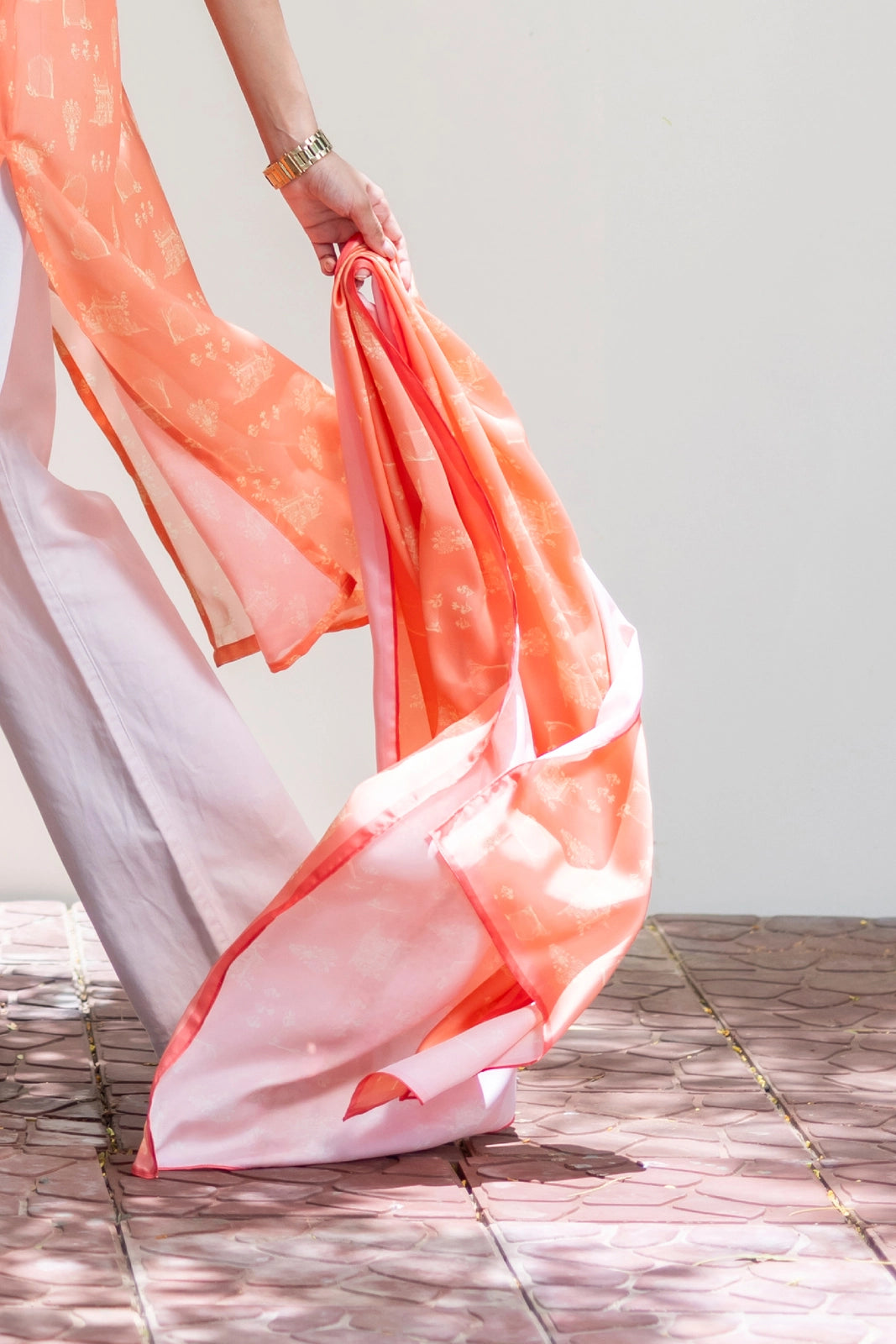 The Mughal Scarf